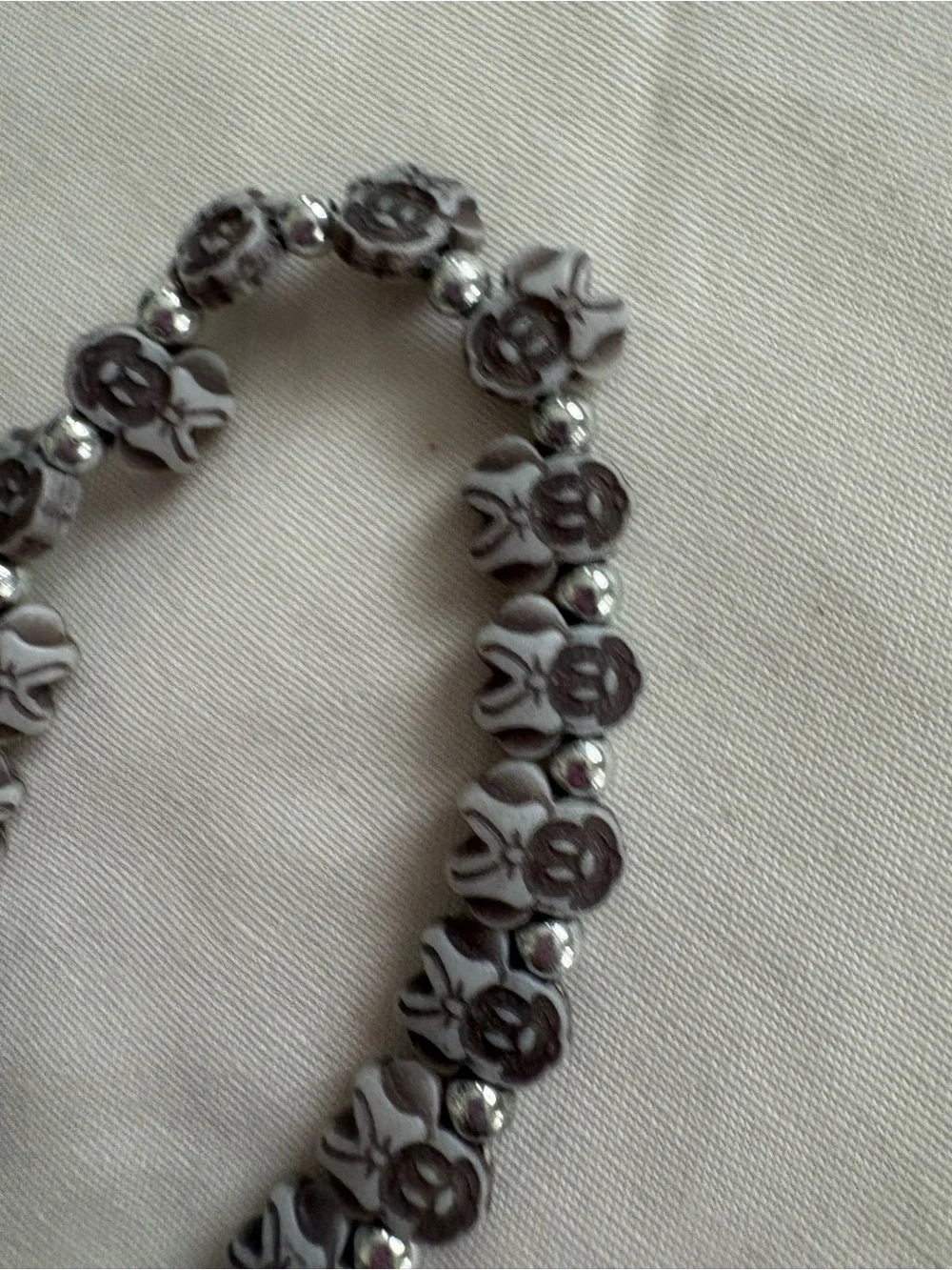 Trrtlz  Disney Minnie Mouse Bracelet NWT